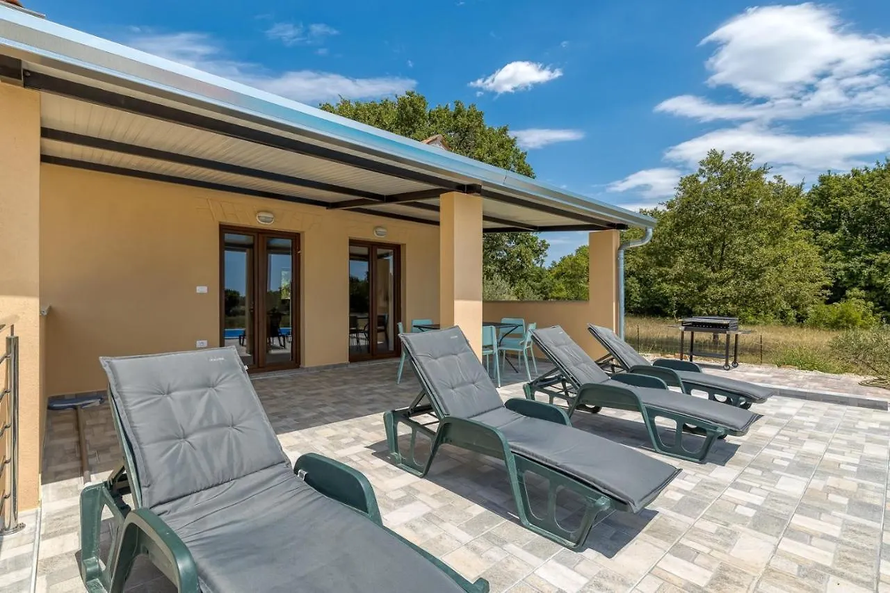 Holiday House Karbonaca With Private Pool Jursici Holiday home